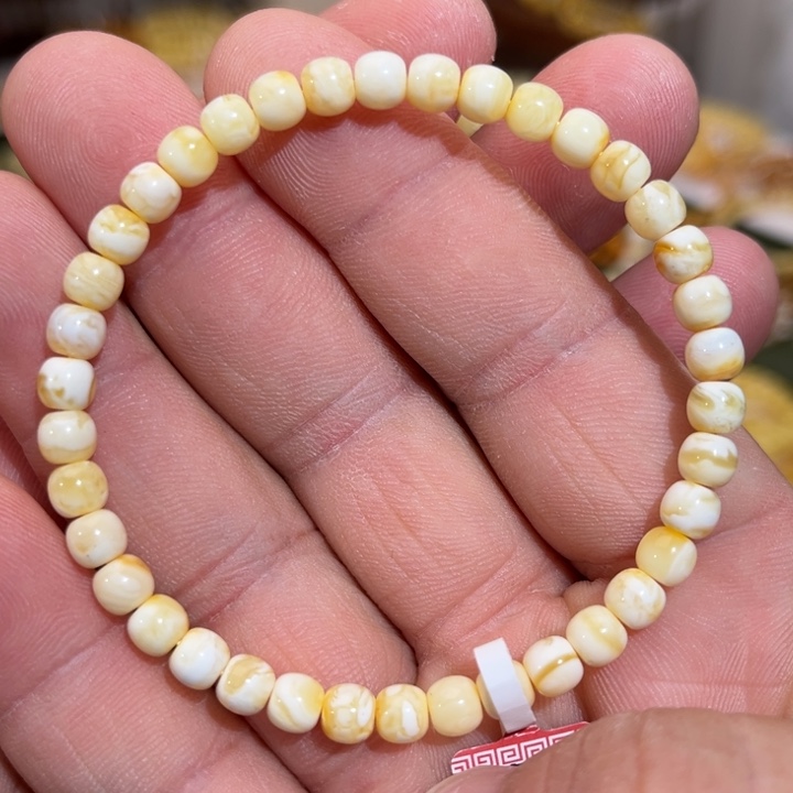 琥珀未镶嵌手链微瑕00005.5mm