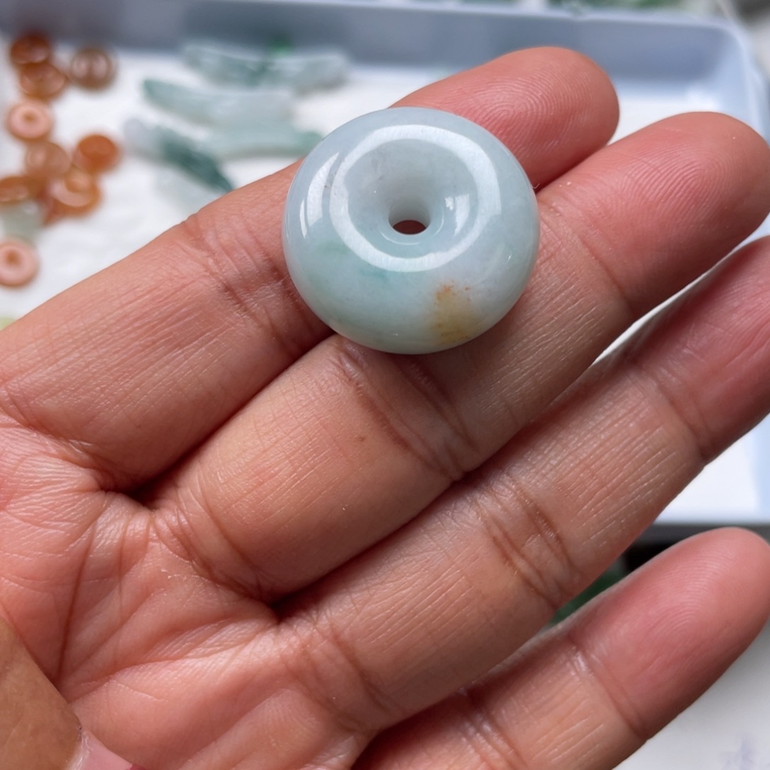 翡翠颈饰未镶嵌88888888