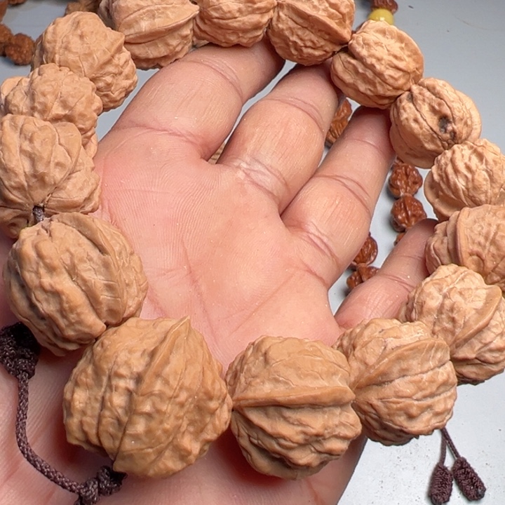 吊坠猴头核桃金蟾23太空舱