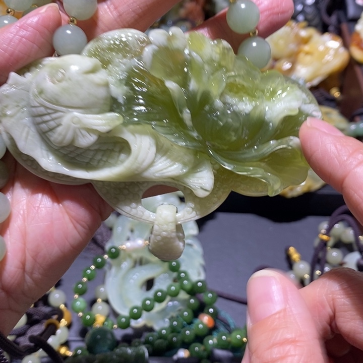 岫玉岫玉吊坠未镶嵌