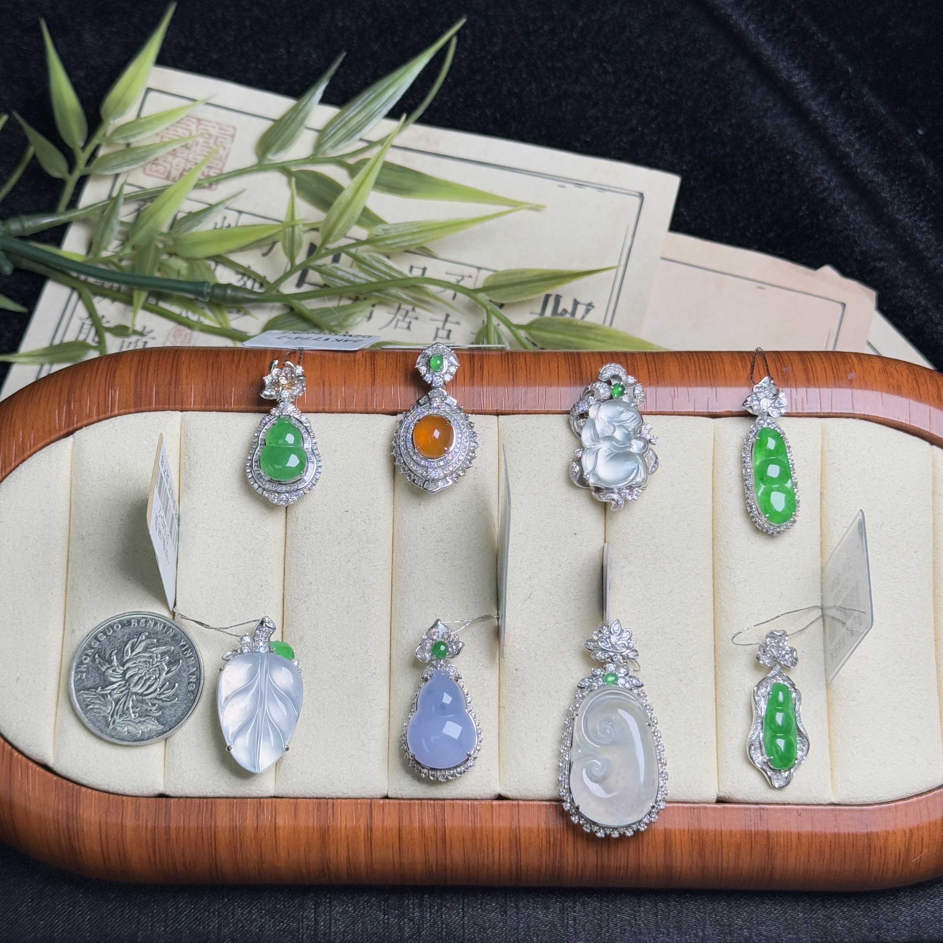 思懿珠宝  18K翡翠吊坠-16800-1-ZGM-多样性发一