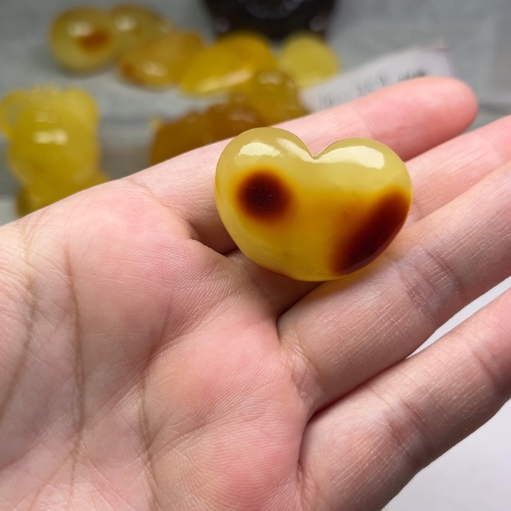 琥珀颈饰未镶嵌琥珀蜜蜡