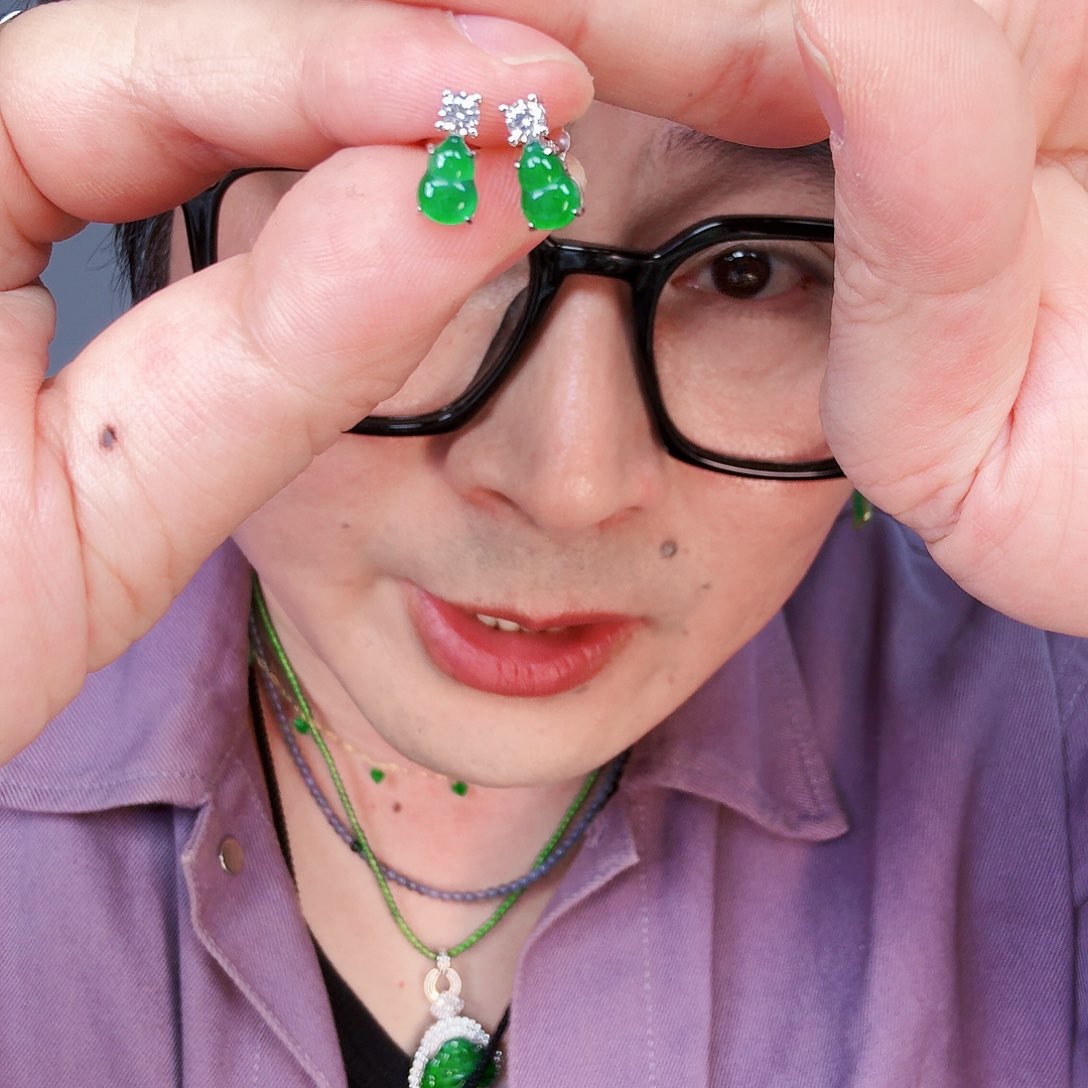 翡翠颈饰未镶嵌一对