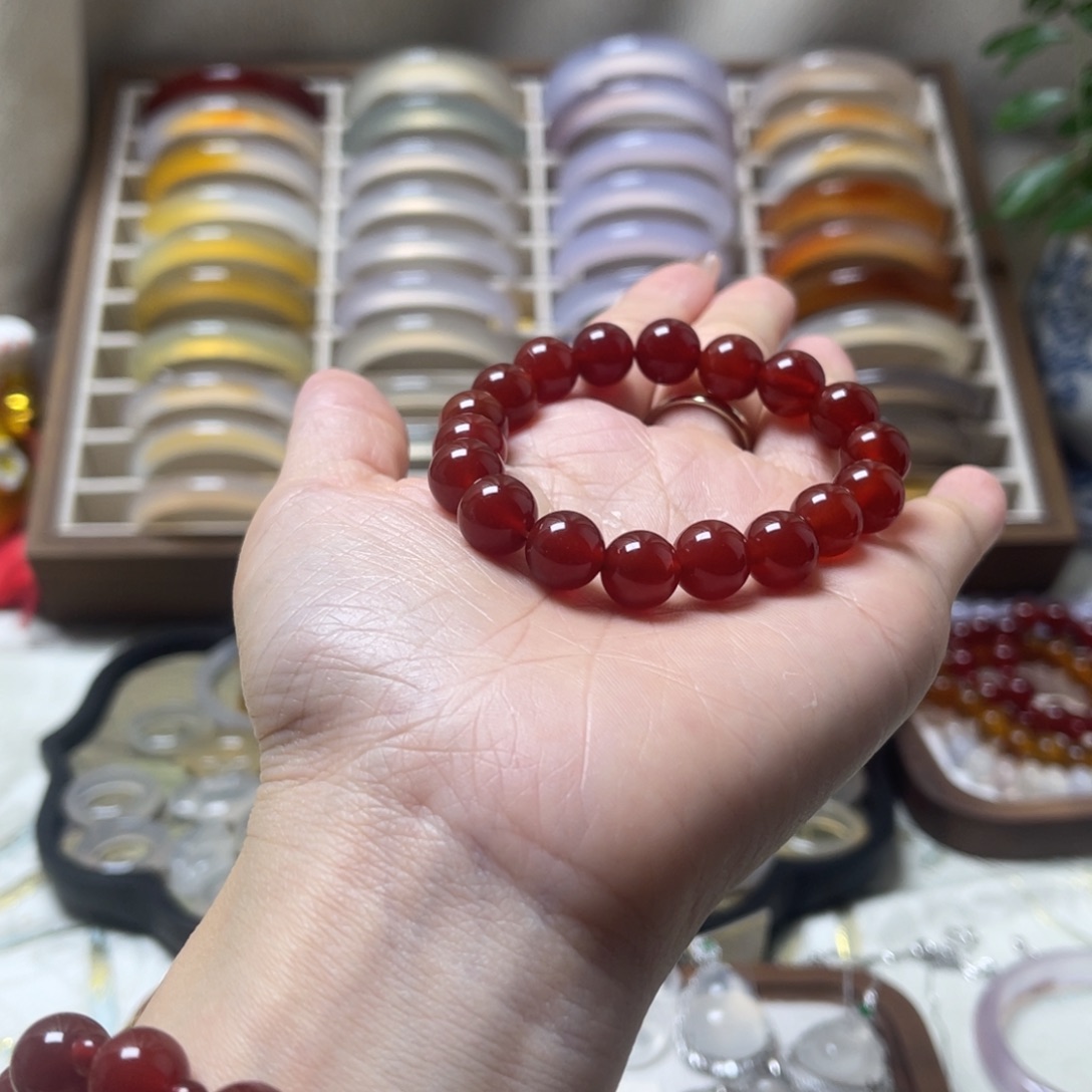 徒***星玛瑙/玉髓未镶嵌手链