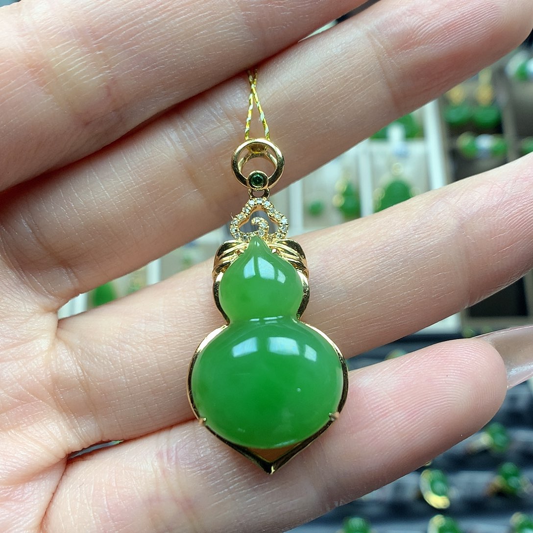 和田玉颈饰18K金镶嵌1521