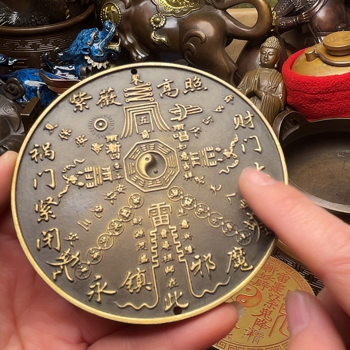 精美铜器批发档口