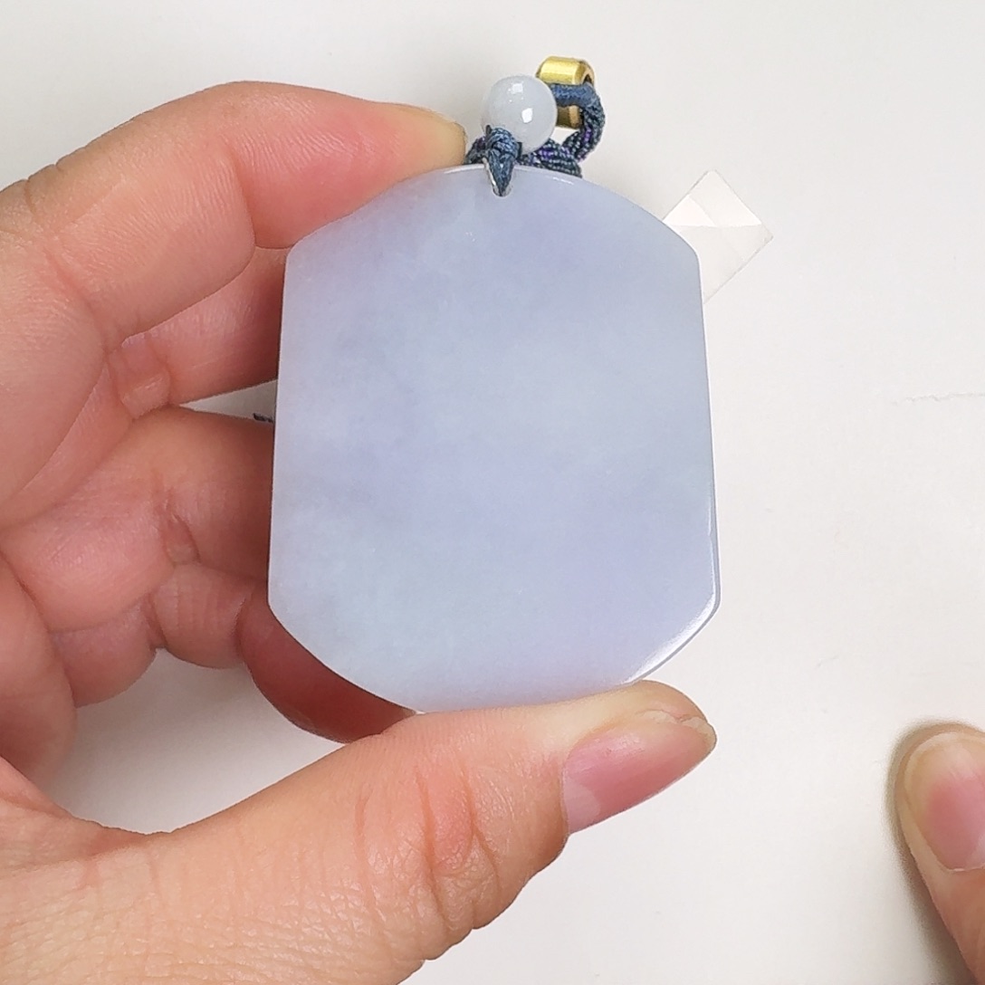 翡翠颈饰未镶嵌无事牌