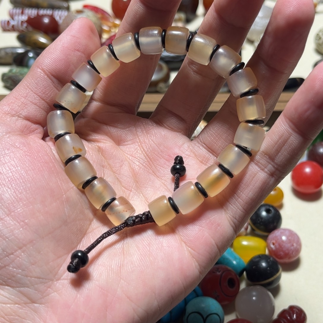 玛瑙/玉髓未镶嵌珠宝奇石