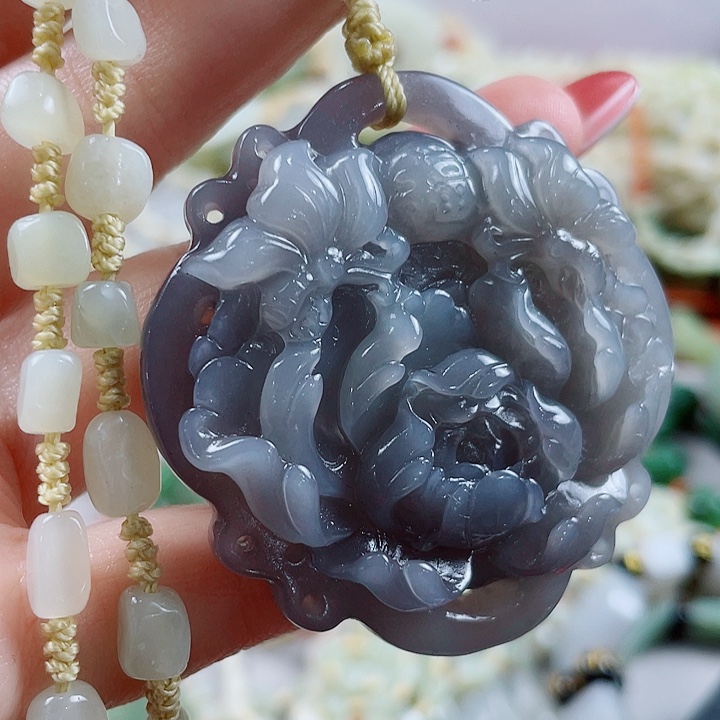 颈饰未镶嵌和田玉