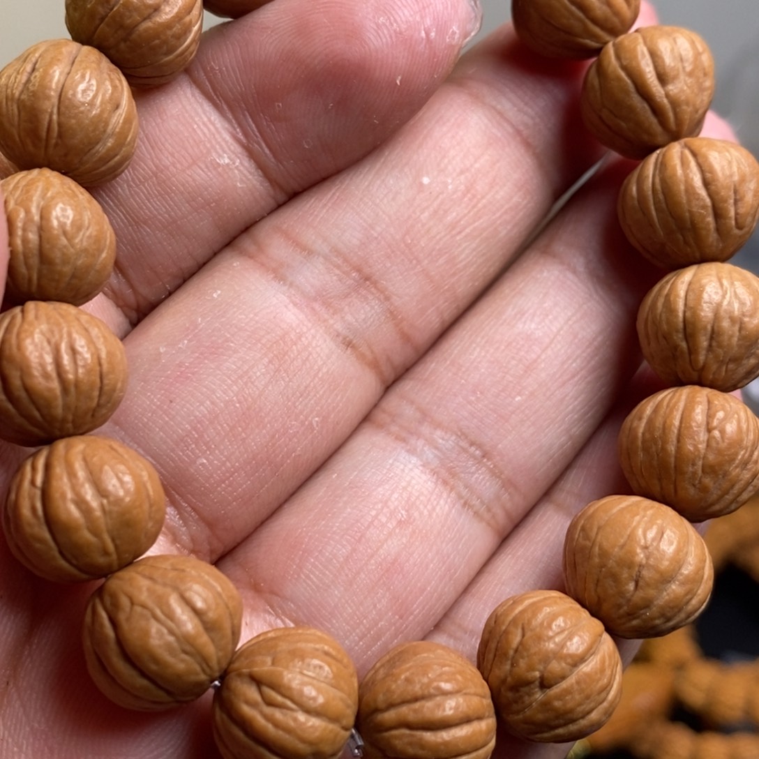 猴头核桃吊坠橄榄