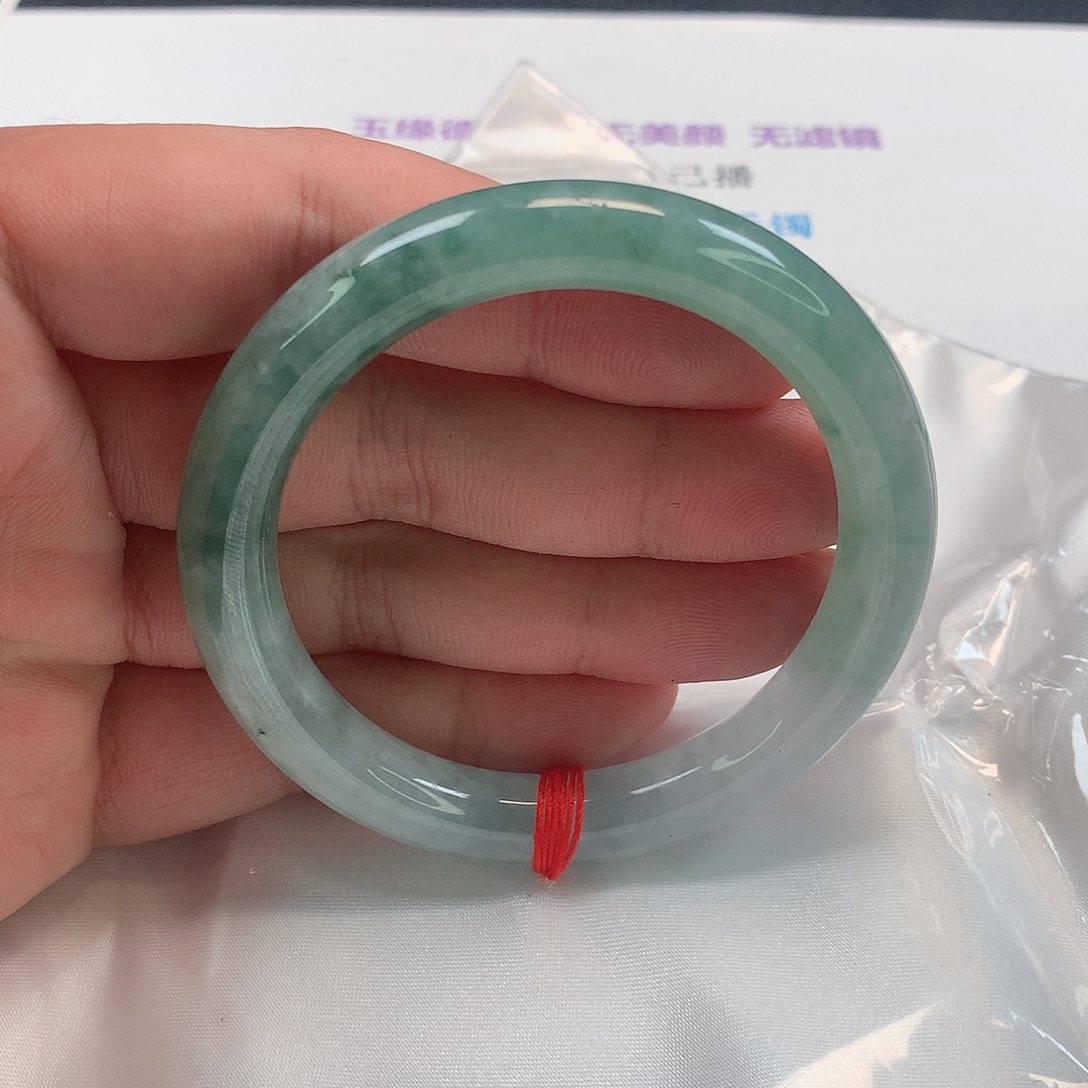 翡翠手镯（圆镯）未镶嵌298号