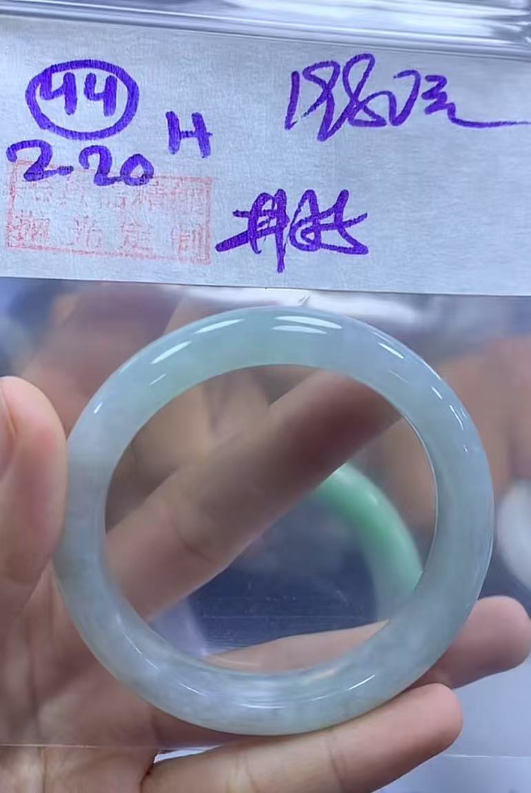 定制翡翠未镶嵌毛货需精细抛光44手镯55+1980元+拍一发一