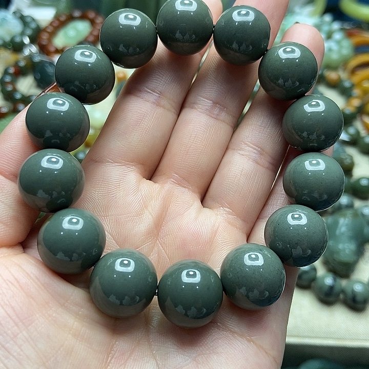 和田玉未镶嵌手串