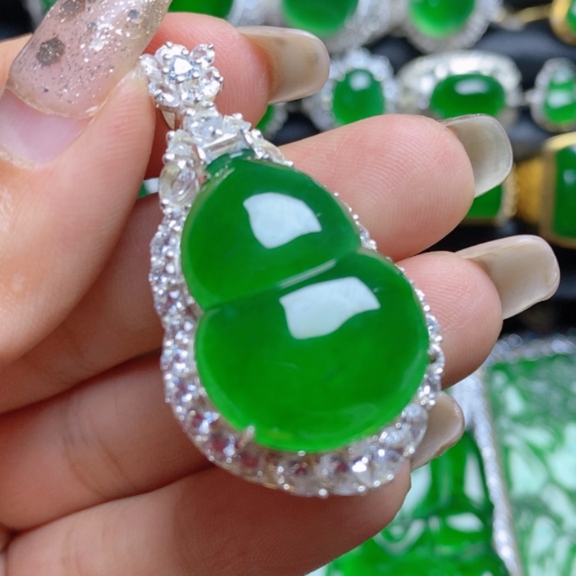 【闪购商品】翡翠挂件银S925镶嵌葫芦