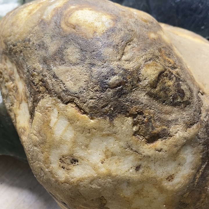 透闪石质玉珠宝半成品未镶嵌