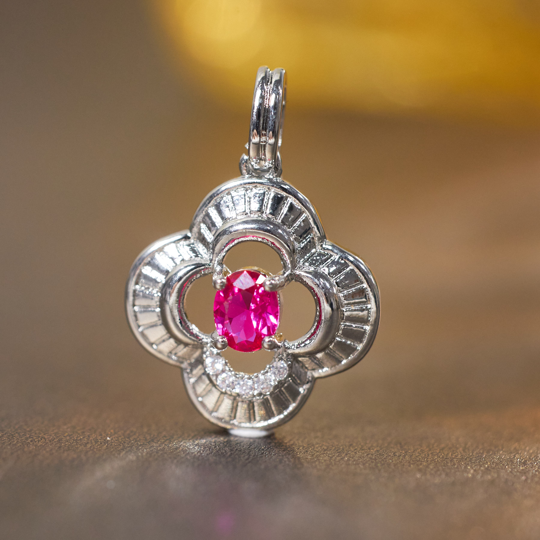 【歪歪】红宝石吊坠*N6878