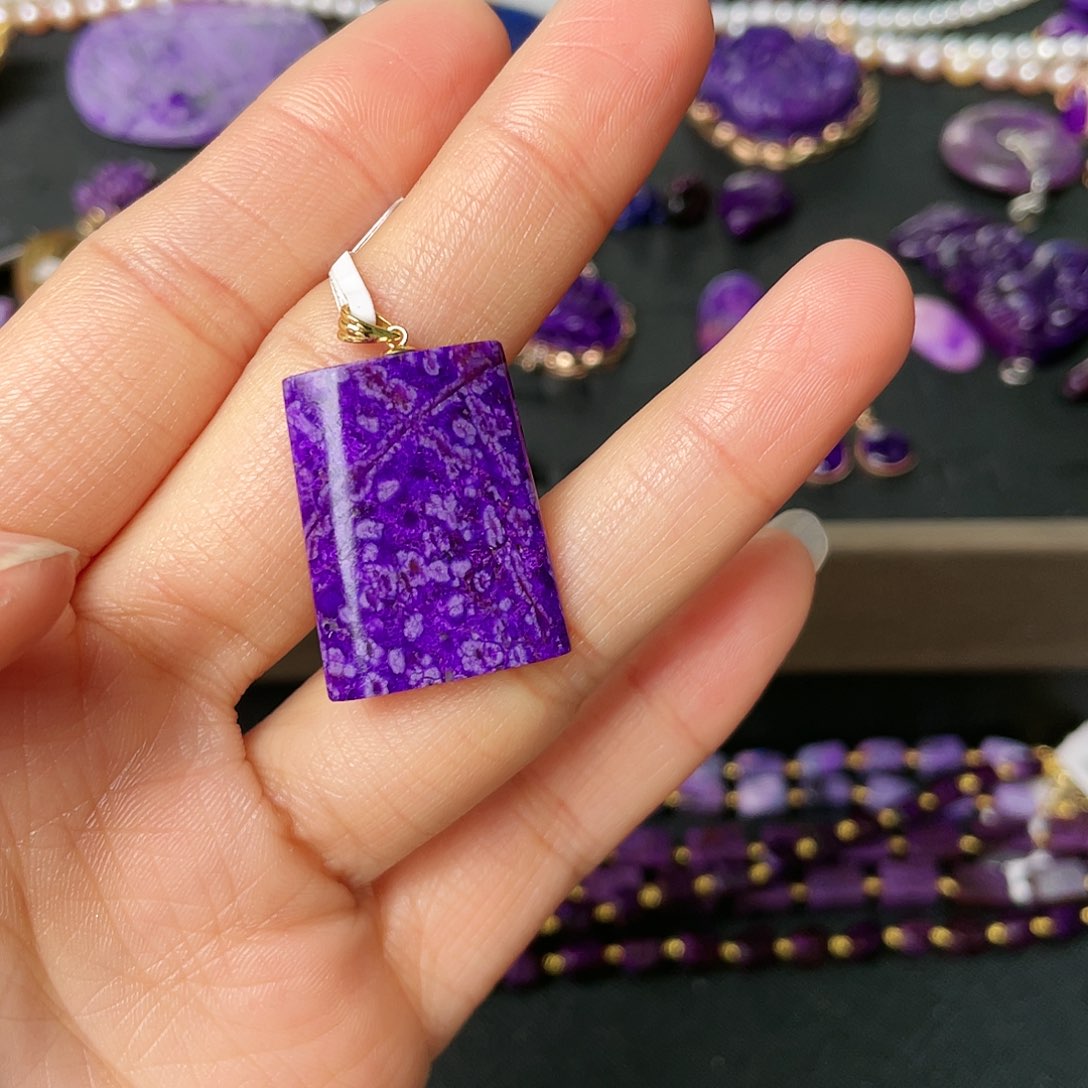 苏纪石（舒俱来）吊坠18K金镶嵌爱****活