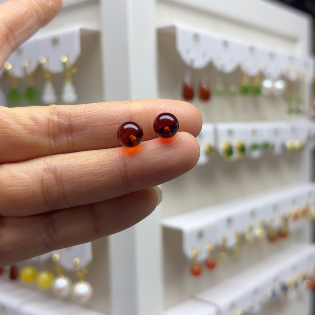 血珀银S925镶嵌耳饰8mm