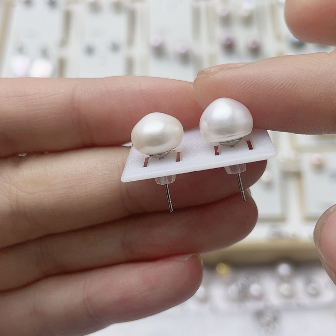 小***帽银S925镶嵌淡水珍珠耳饰