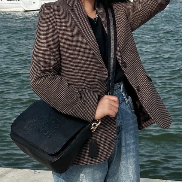 95新 COACH/蔻驰 黑色马拉车宽肩带斜挎包93041155