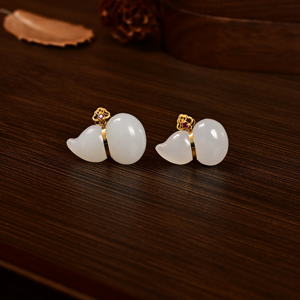 【村长专属】18K金镶嵌和田玉吊坠-多样性发一件-18x11x7mm-DB7199