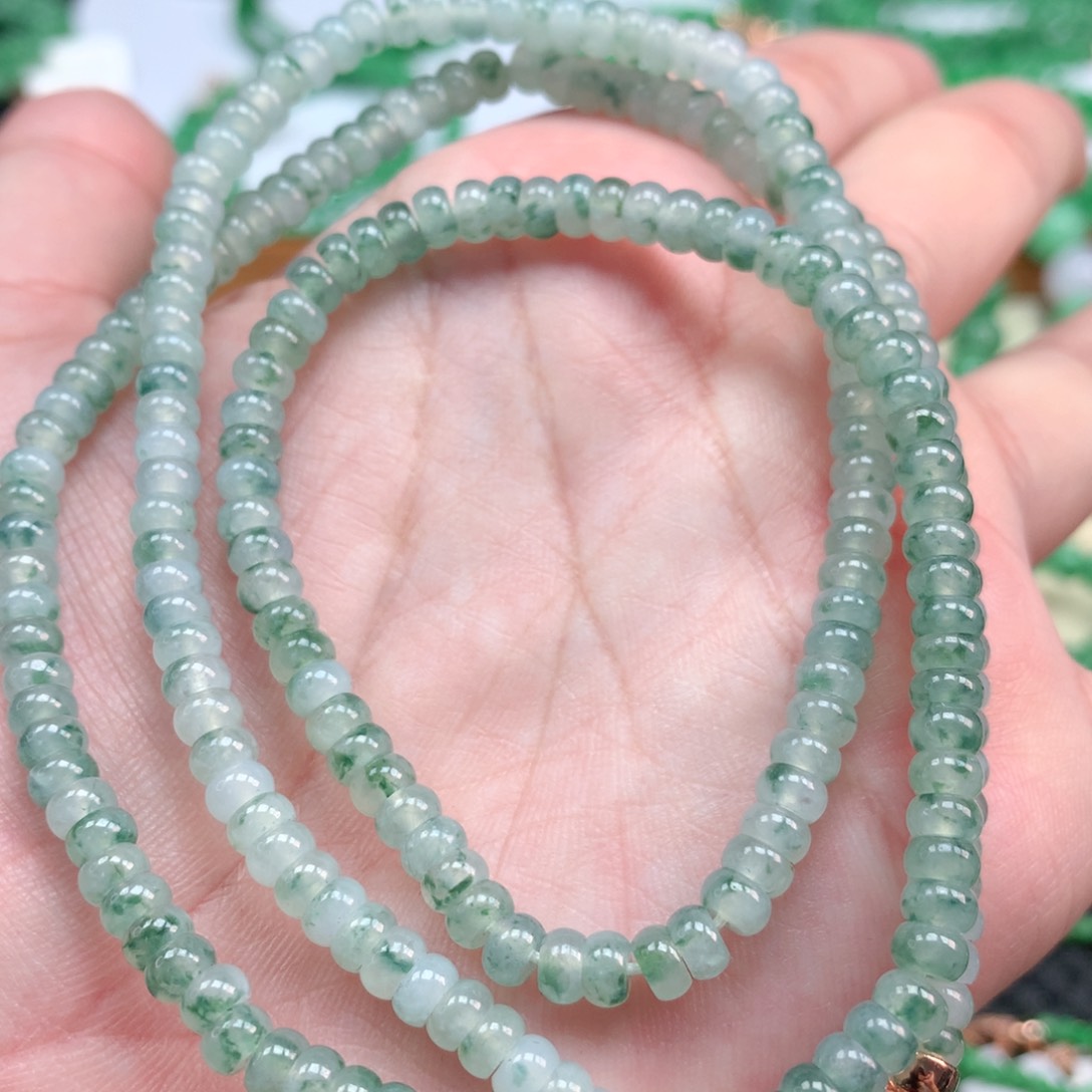 翡翠手链未镶嵌翡翠