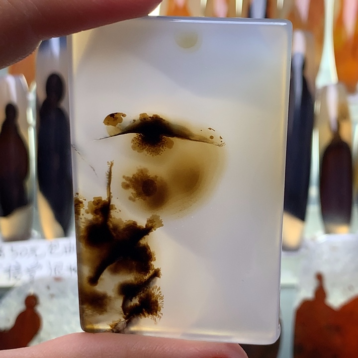 未镶嵌颈饰玛瑙/玉髓125有瑕