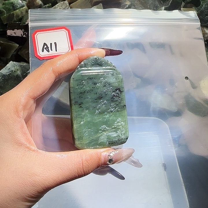 用***5和田玉未镶嵌珠宝半成品