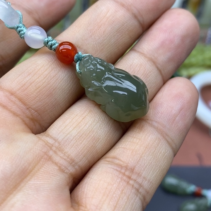 和田玉未镶嵌吊坠(不含链)