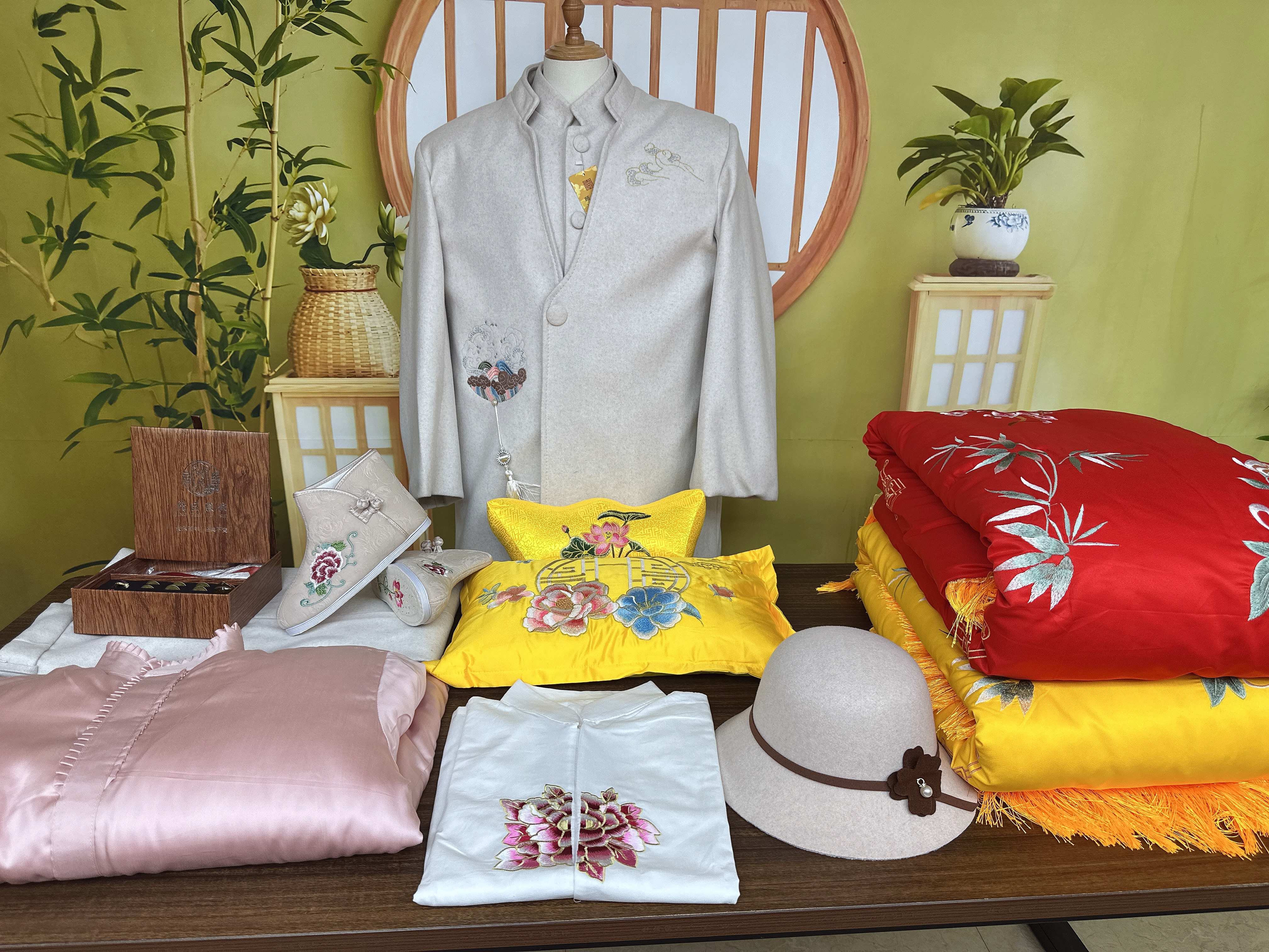 【闰月年添福 顺丰包邮】颐佰年女士小香风现代装寿礼衣服全套搭配