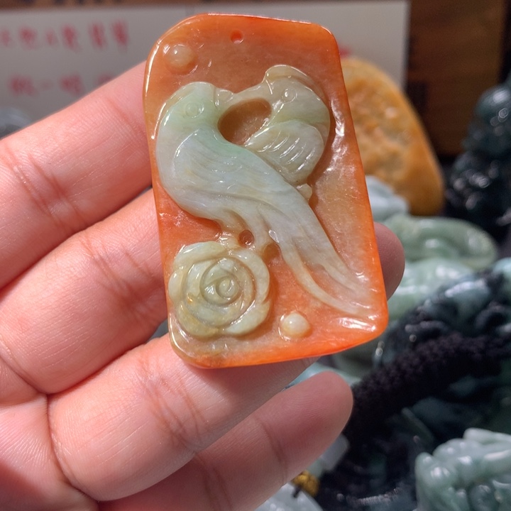 翡翠未镶嵌颈饰保真天然A货翡翠