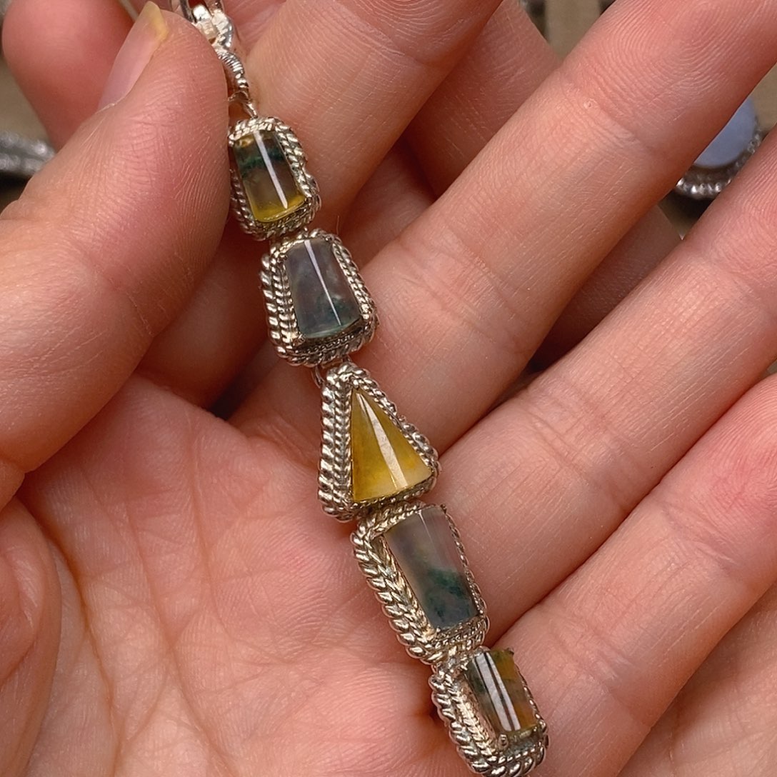 翡翠戒指未镶嵌翡翠蛋面