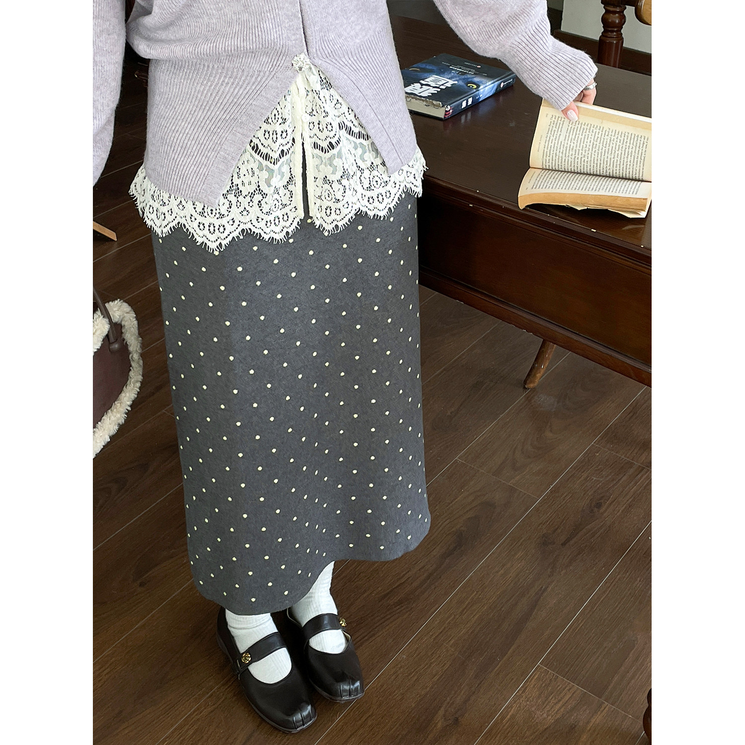 大码女装胖mm高腰波点宽松秋冬黑色长款半身裙蕾丝韩版长裙