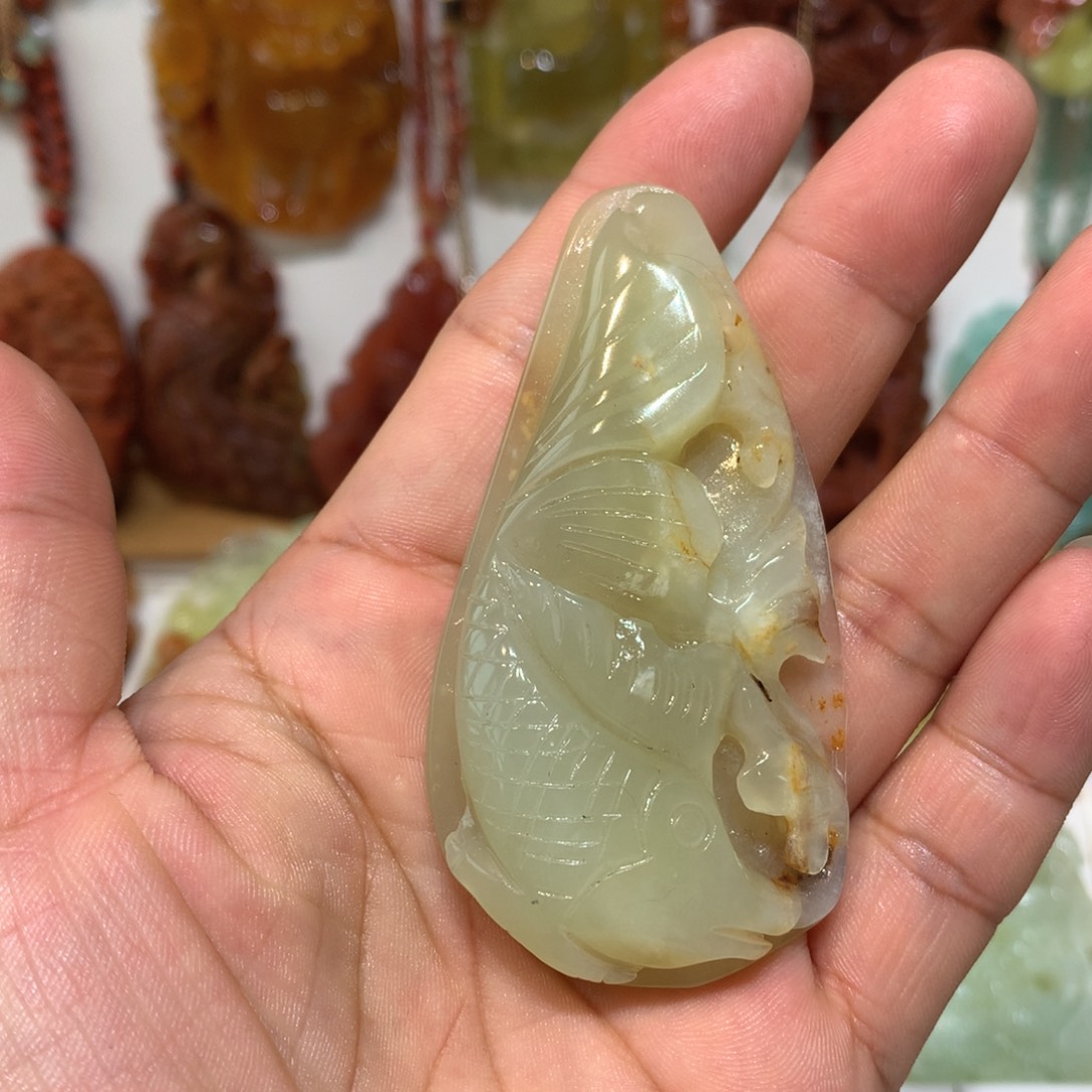 未镶嵌蛇纹石玉颈饰