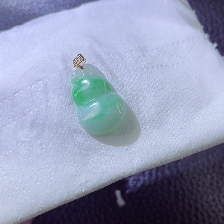 翡翠颈饰18K金镶嵌翡翠