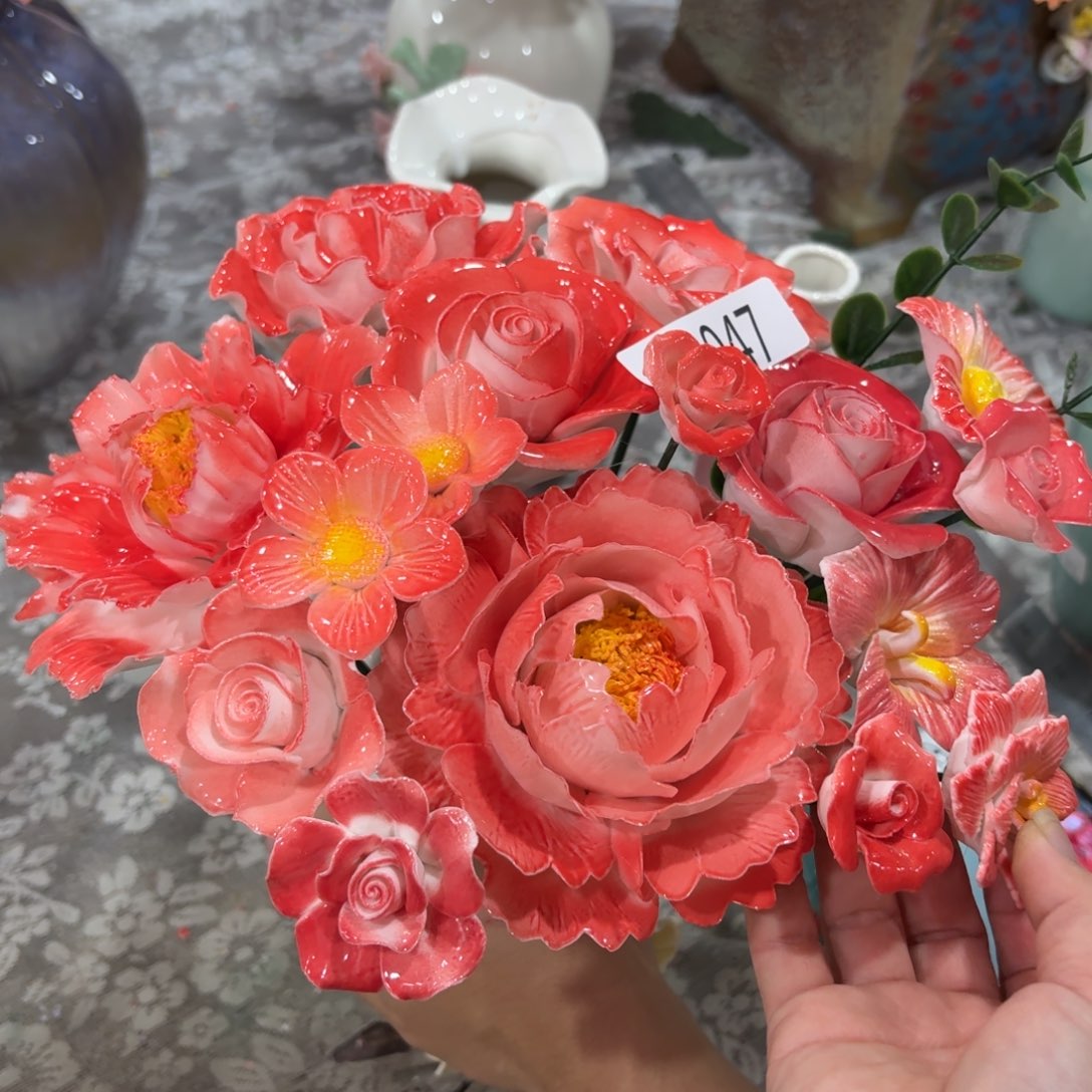 2347 陶瓷花拍满20元发货，退款拉黑