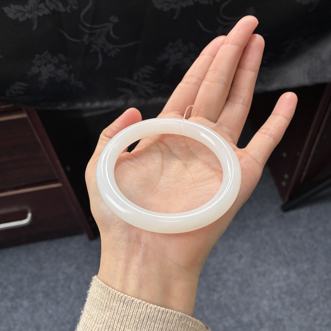 和田玉青海老料圆条羊脂白玉57