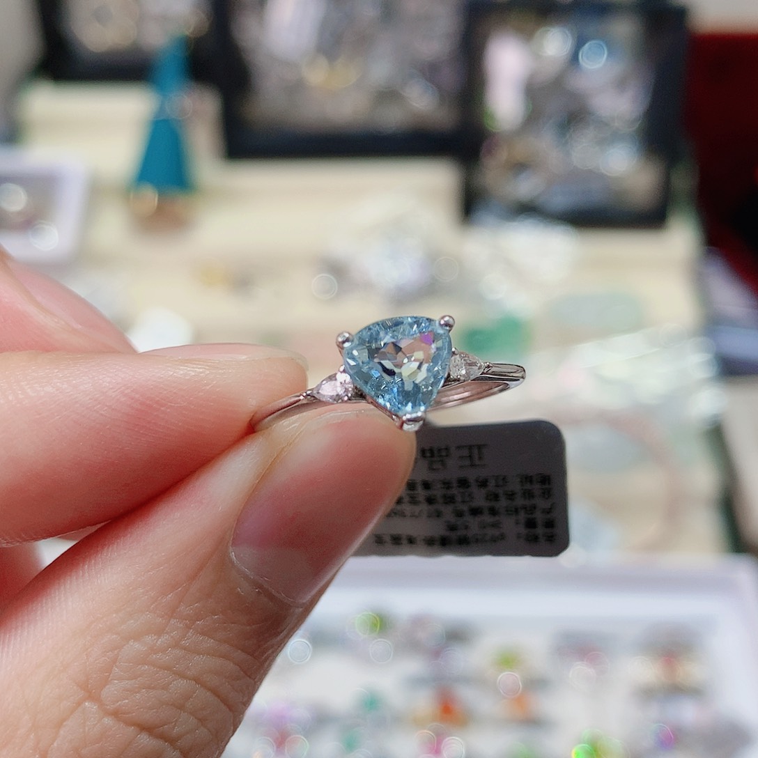 海蓝宝石戒指银S925镶嵌