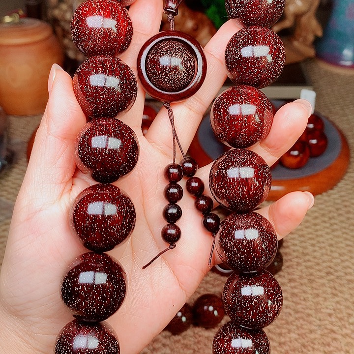 檀香紫檀（小叶紫檀）桃2.5手持