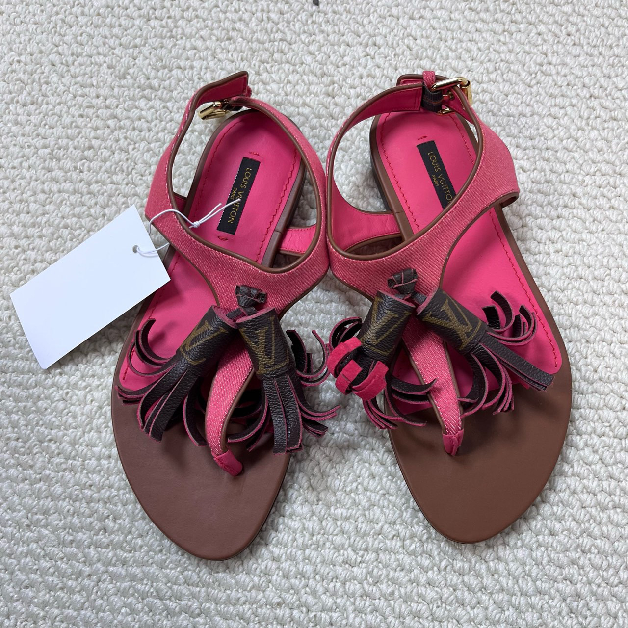 99新 LouisVuitton/路易威登 LV 玫红色 平底鞋 98新 37码 A6178