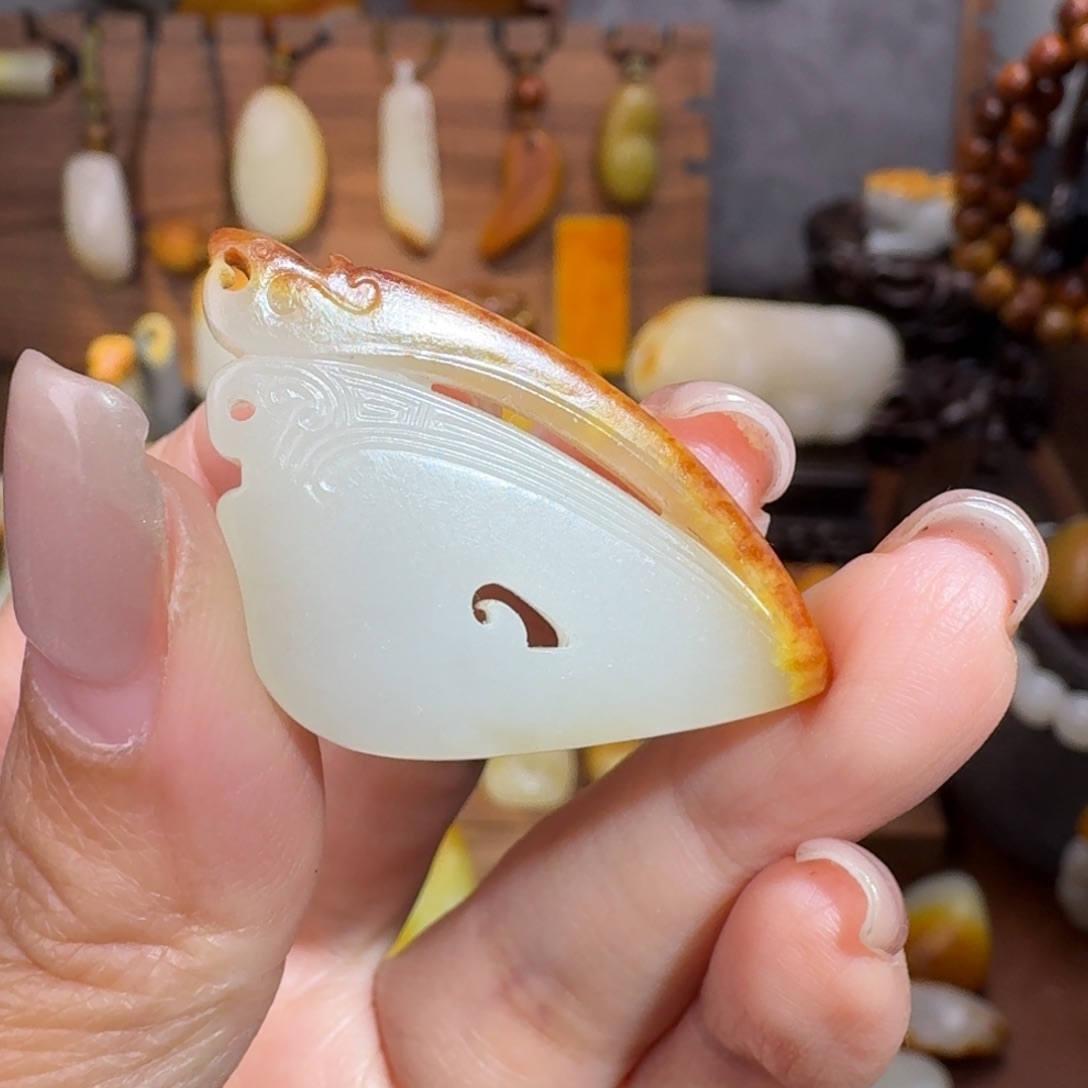 和田玉颈饰未镶嵌