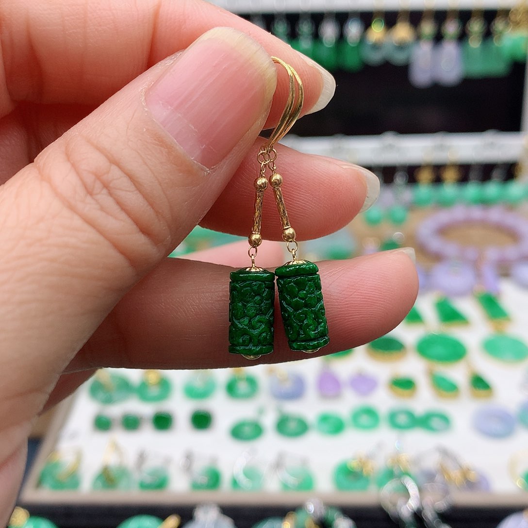 翡翠耳饰18K金镶嵌的