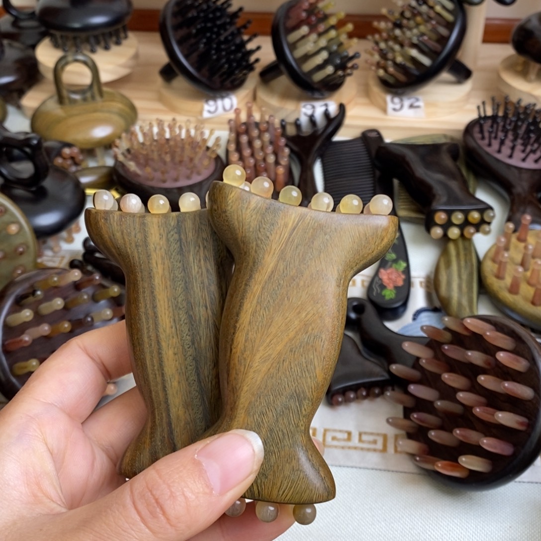 绿檀按摩梳子2个按摩