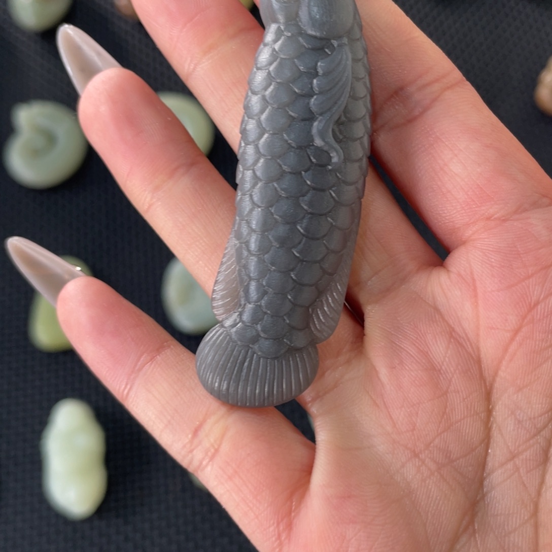 和田玉（糖玉）未镶嵌颈饰