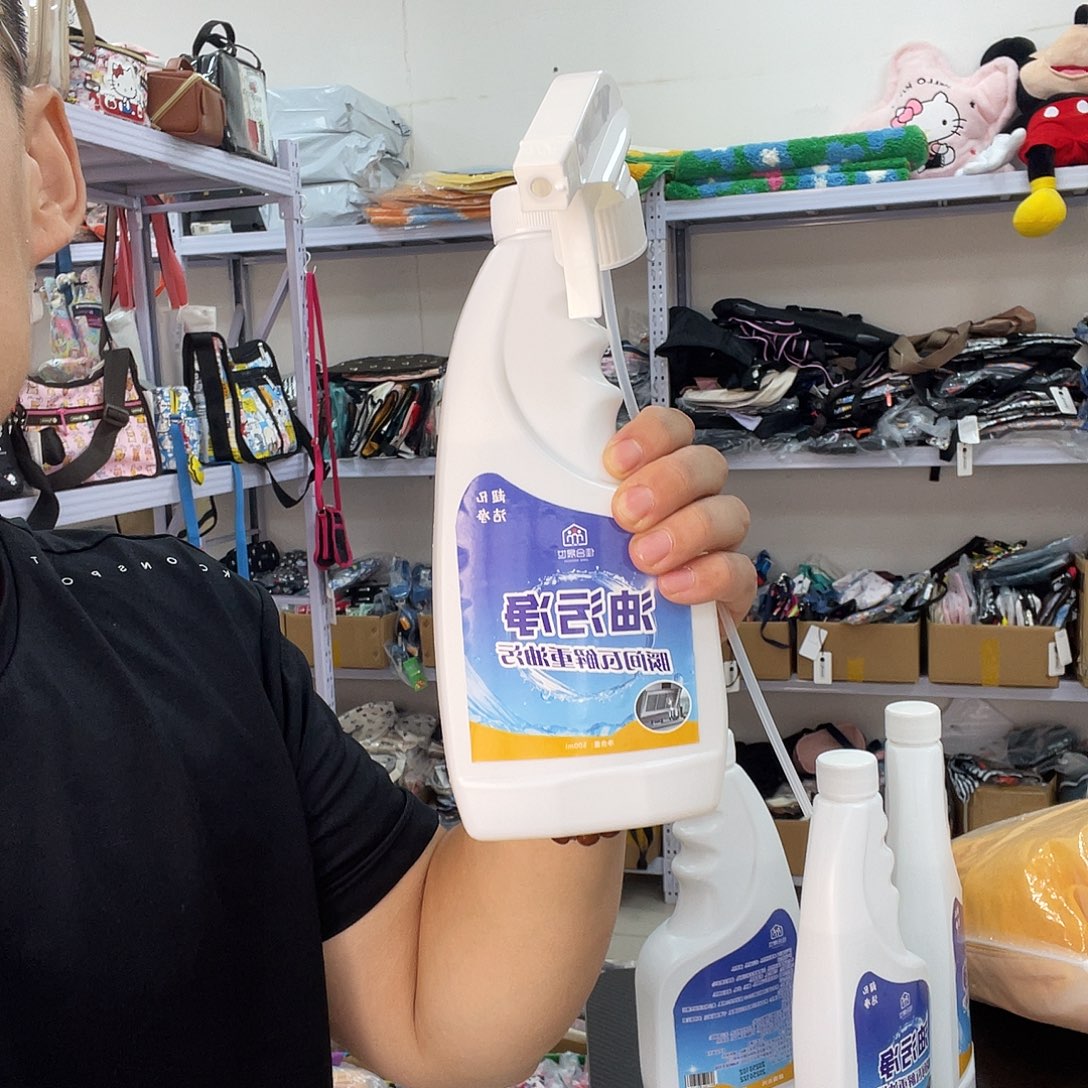 PU化妆包等产品和产品