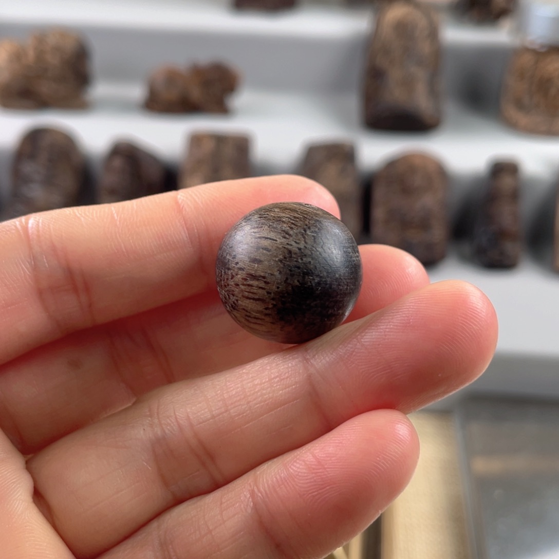 木乾*文莱单颗2.0雕刻工艺件