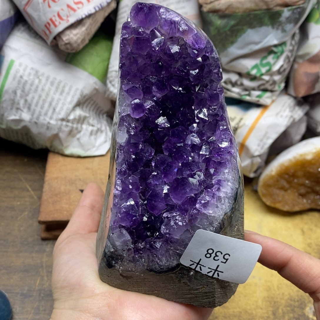 紫晶乌拉圭未镶嵌