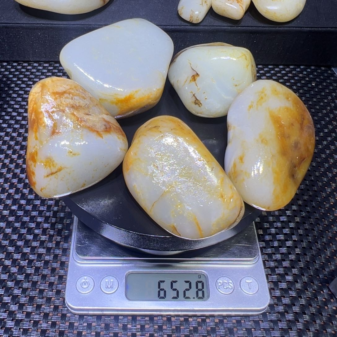 和田玉（子料）未镶嵌吊坠(不含链)652克