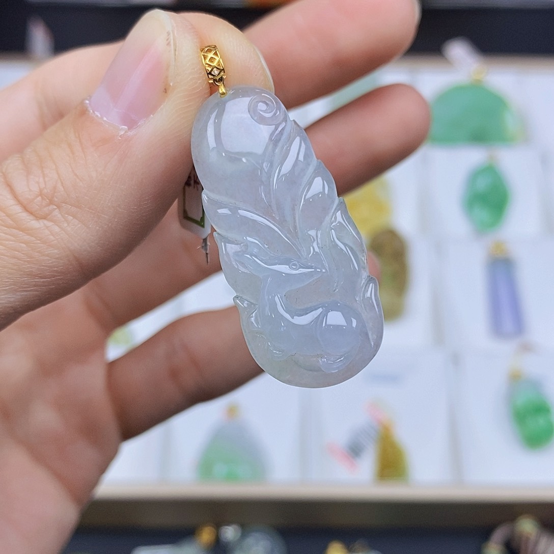 翡翠颈饰18K金镶嵌翡翠