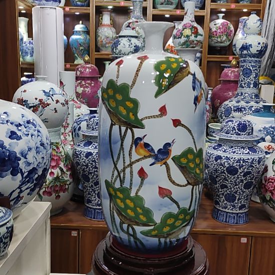 瓷片景德镇陶瓷莲子冬瓜瓶